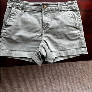 LOFT Women's Olive Cargo Shorts